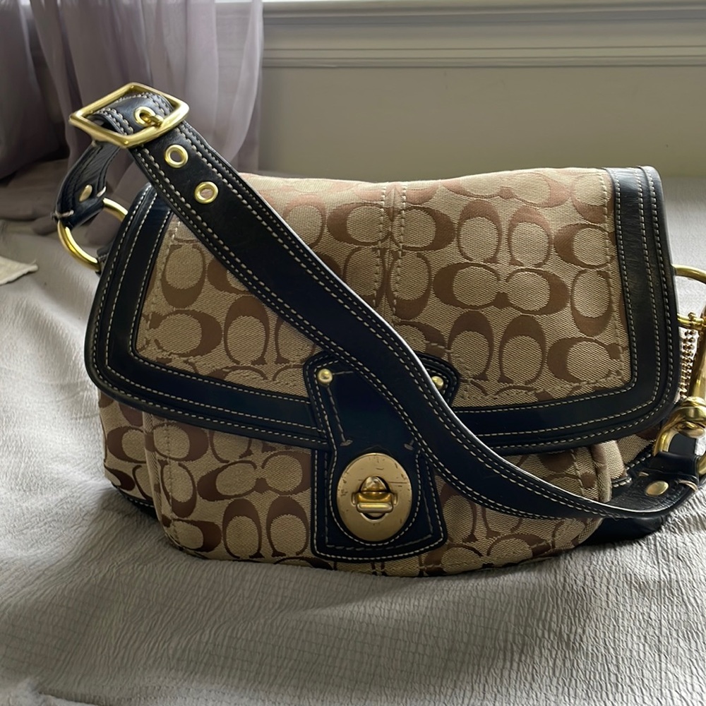 Coach pocketbook / purse